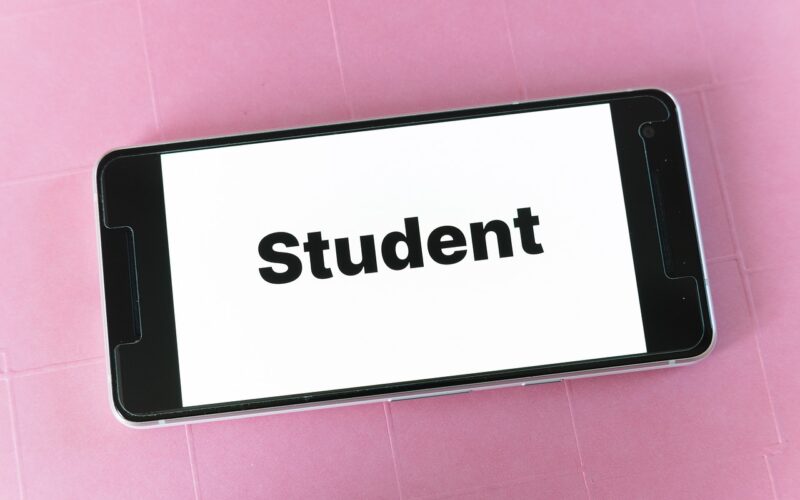 mockup, screen, smartphone, website, blog, word, college student, technology, university, college, to learn, institute, scientifically, inquiring, studying, party, library, study, students, campus